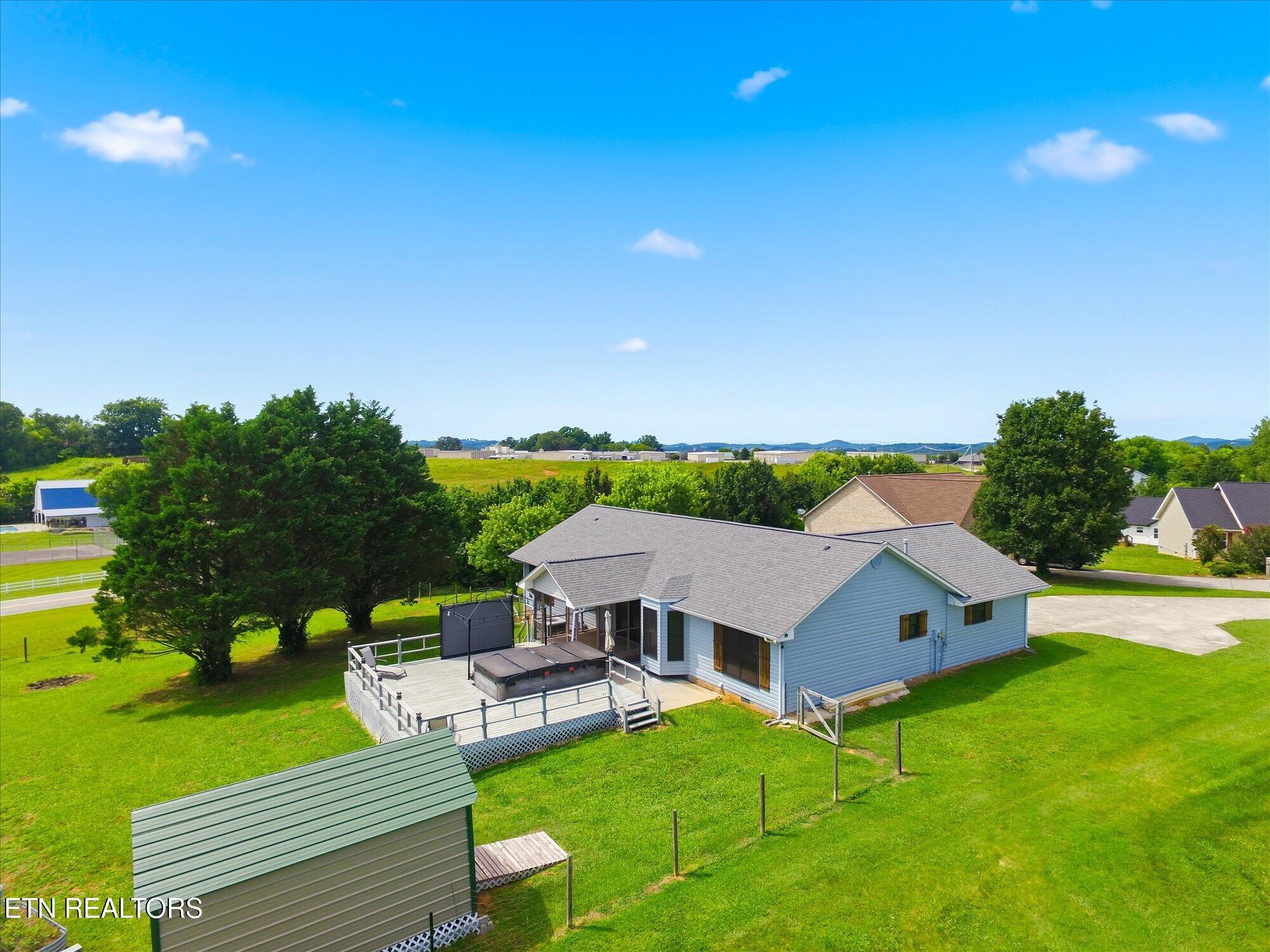 217 S Rolling Ridge Ln S Lane Vonore TN 37885