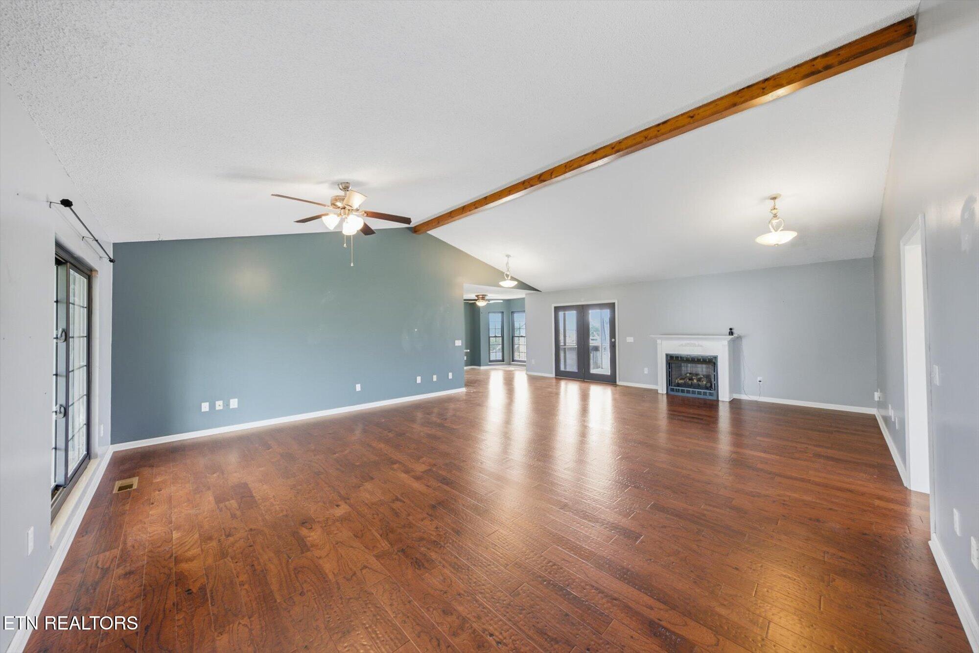 217 S Rolling Ridge Ln S Lane Vonore TN 37885