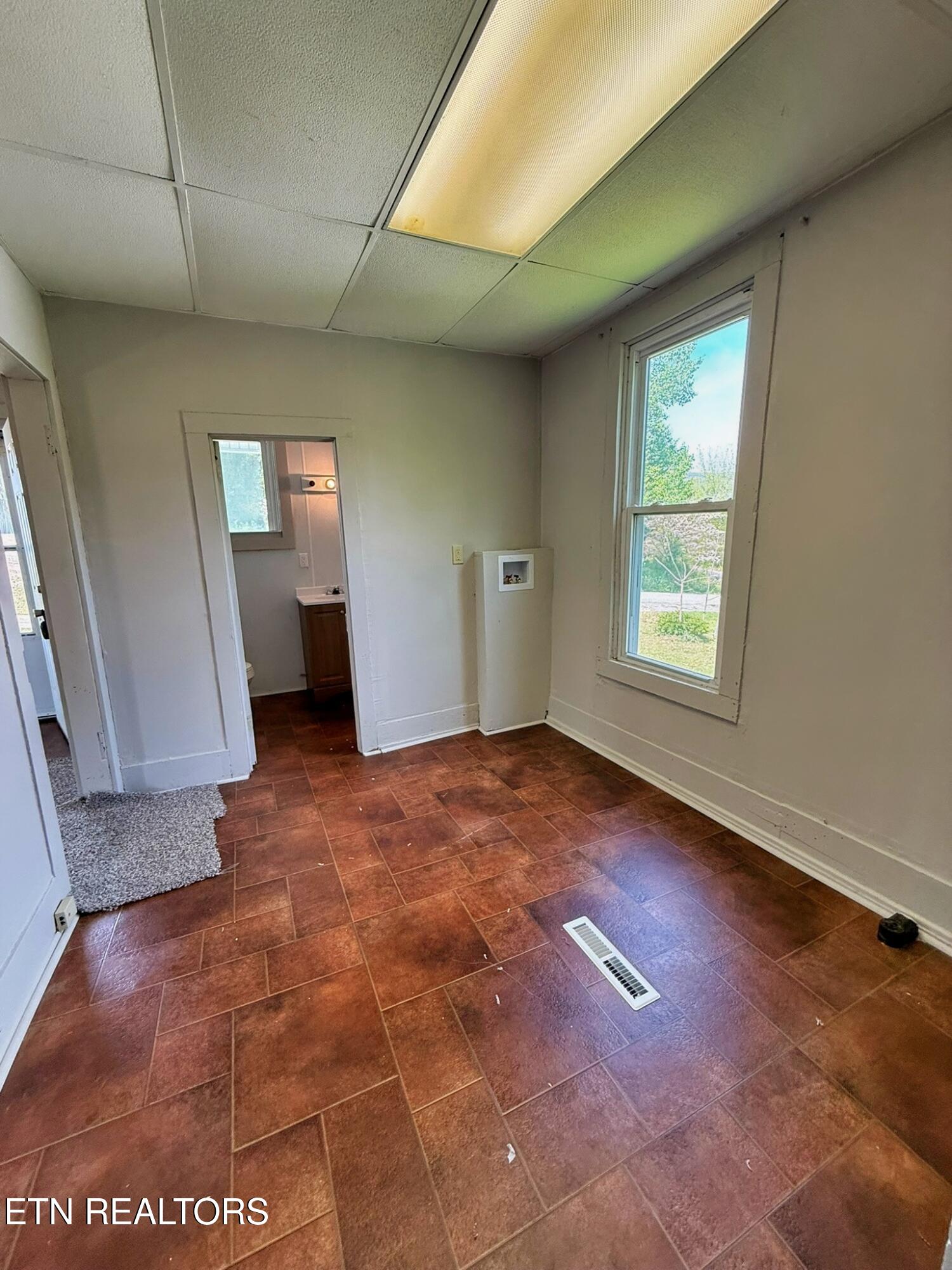 608 Wright Street Jellico TN 37762