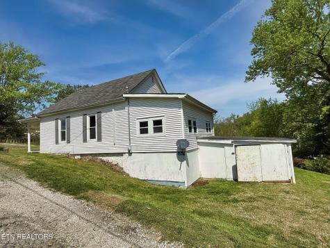 608 Wright Street Jellico TN 37762