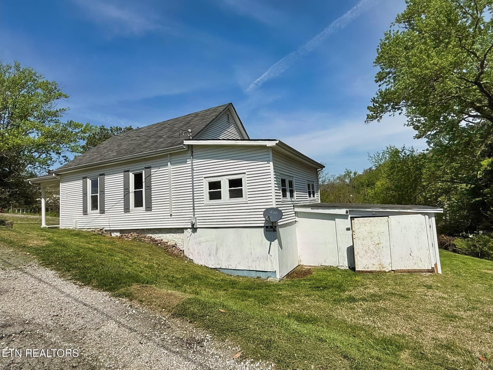 608 Wright Street Jellico TN 37762