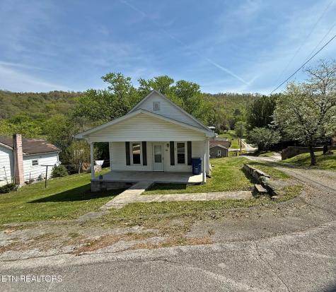 608 Wright Street Jellico TN 37762