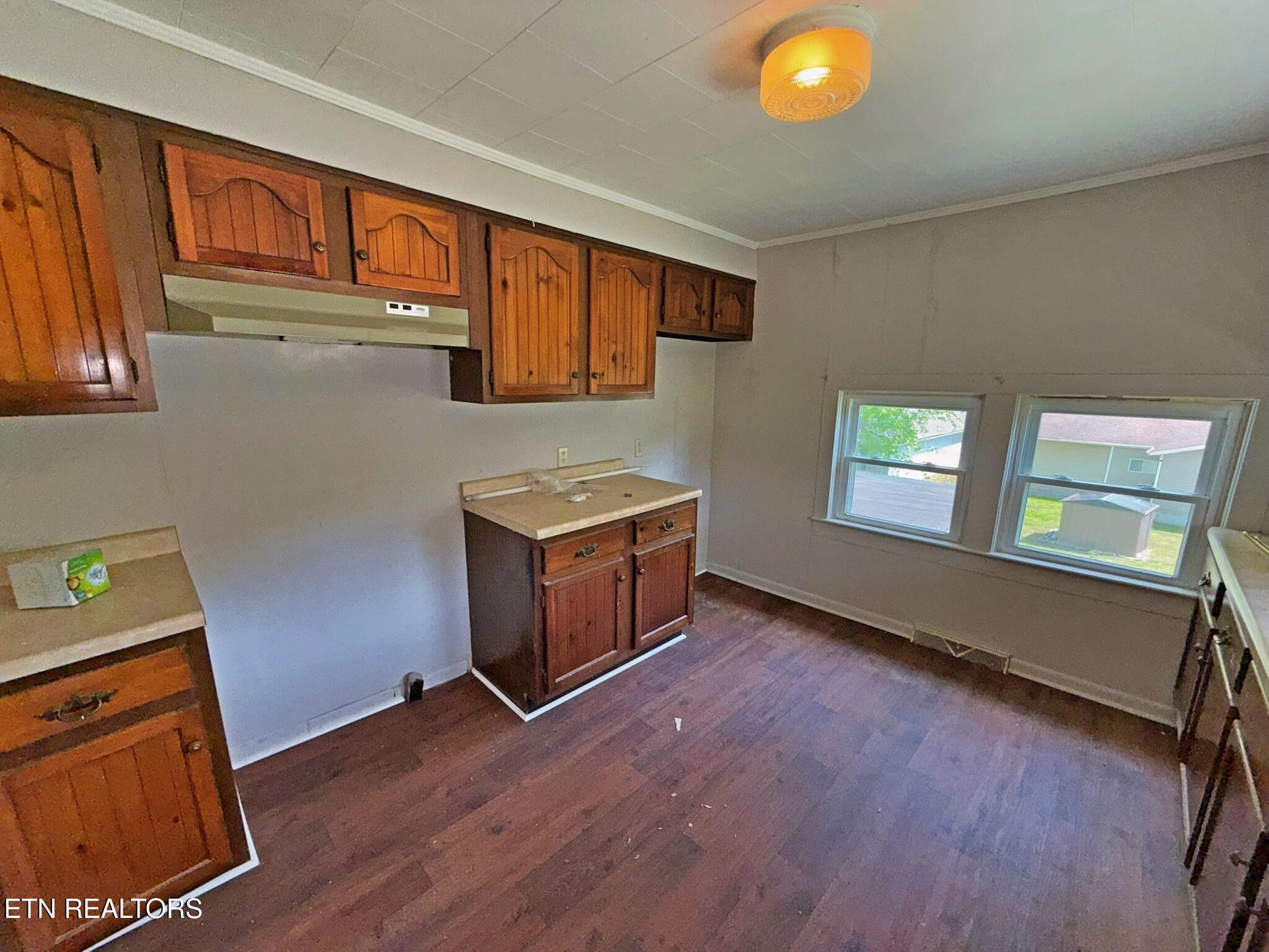608 Wright Street Jellico TN 37762