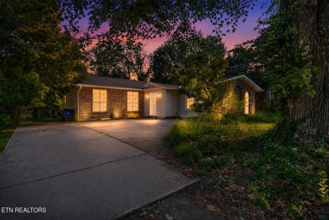 26 Lindale Lane Oak Ridge TN 37830