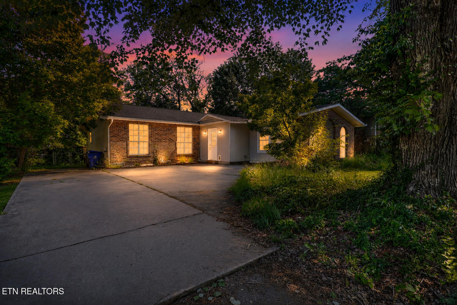 26 Lindale Lane Oak Ridge TN 37830