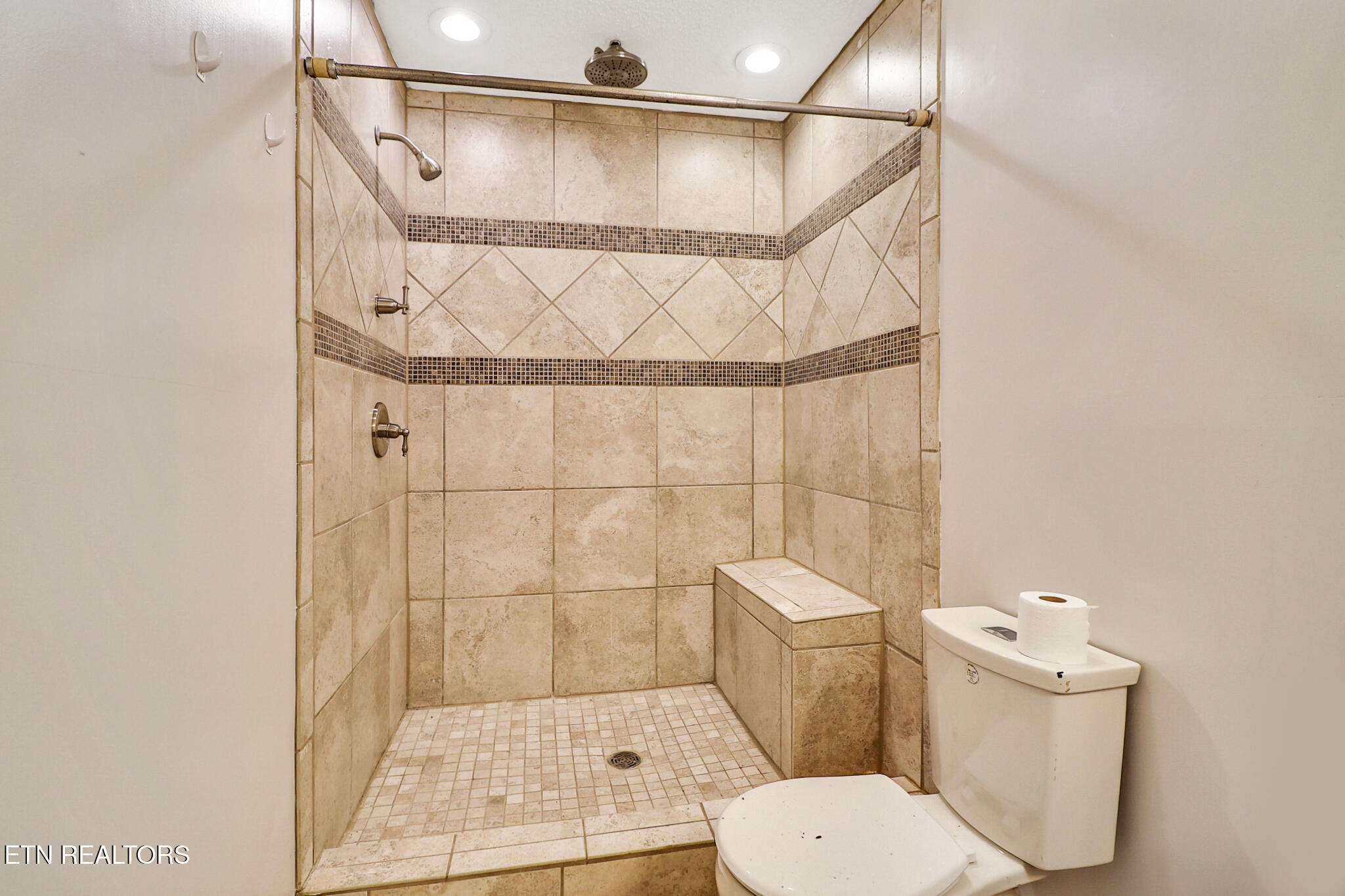 26 Lindale Lane Oak Ridge TN 37830