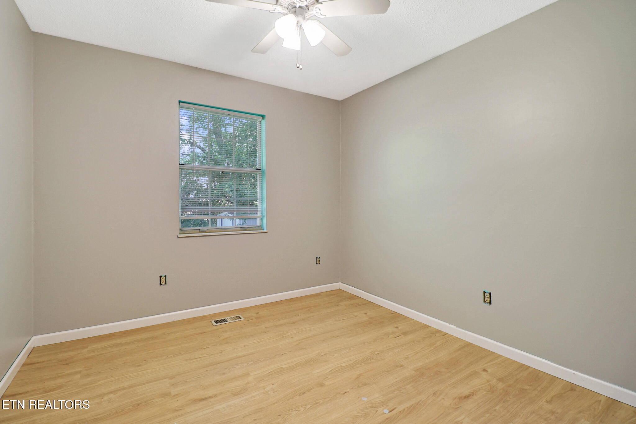 26 Lindale Lane Oak Ridge TN 37830