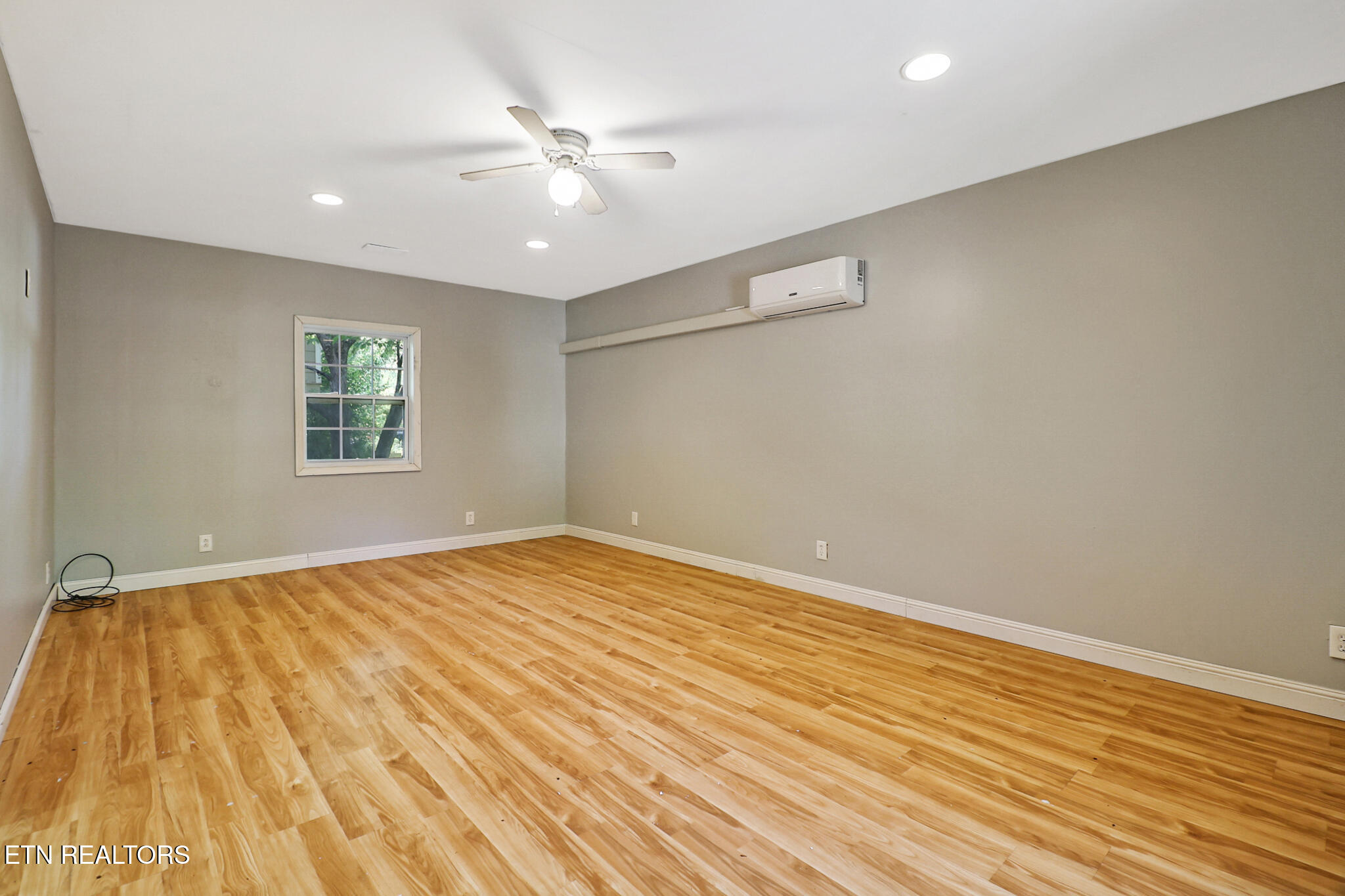 26 Lindale Lane Oak Ridge TN 37830