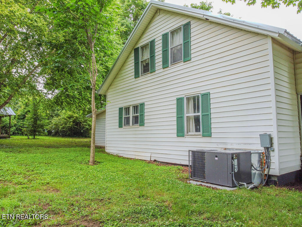 110 Old Englewood Road Englewood TN 37329