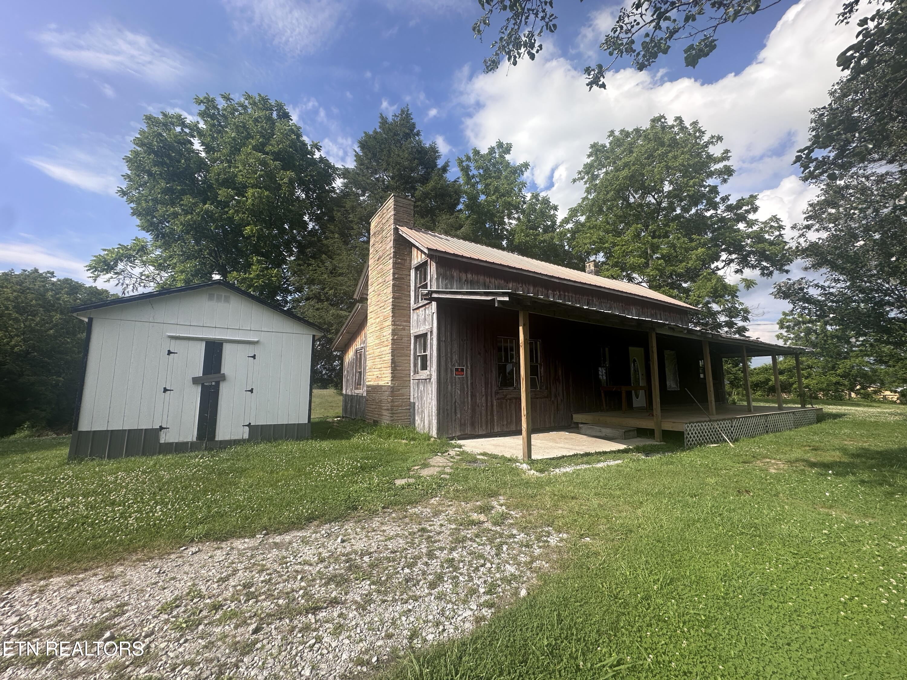 1671 Taylor Place Road Jamestown TN 38556