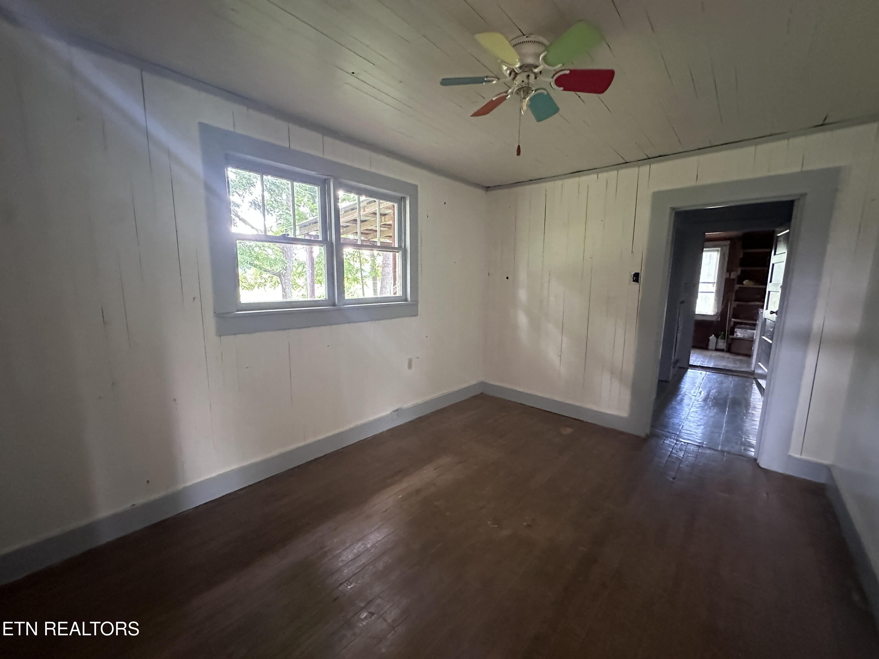 1671 Taylor Place Road Jamestown TN 38556