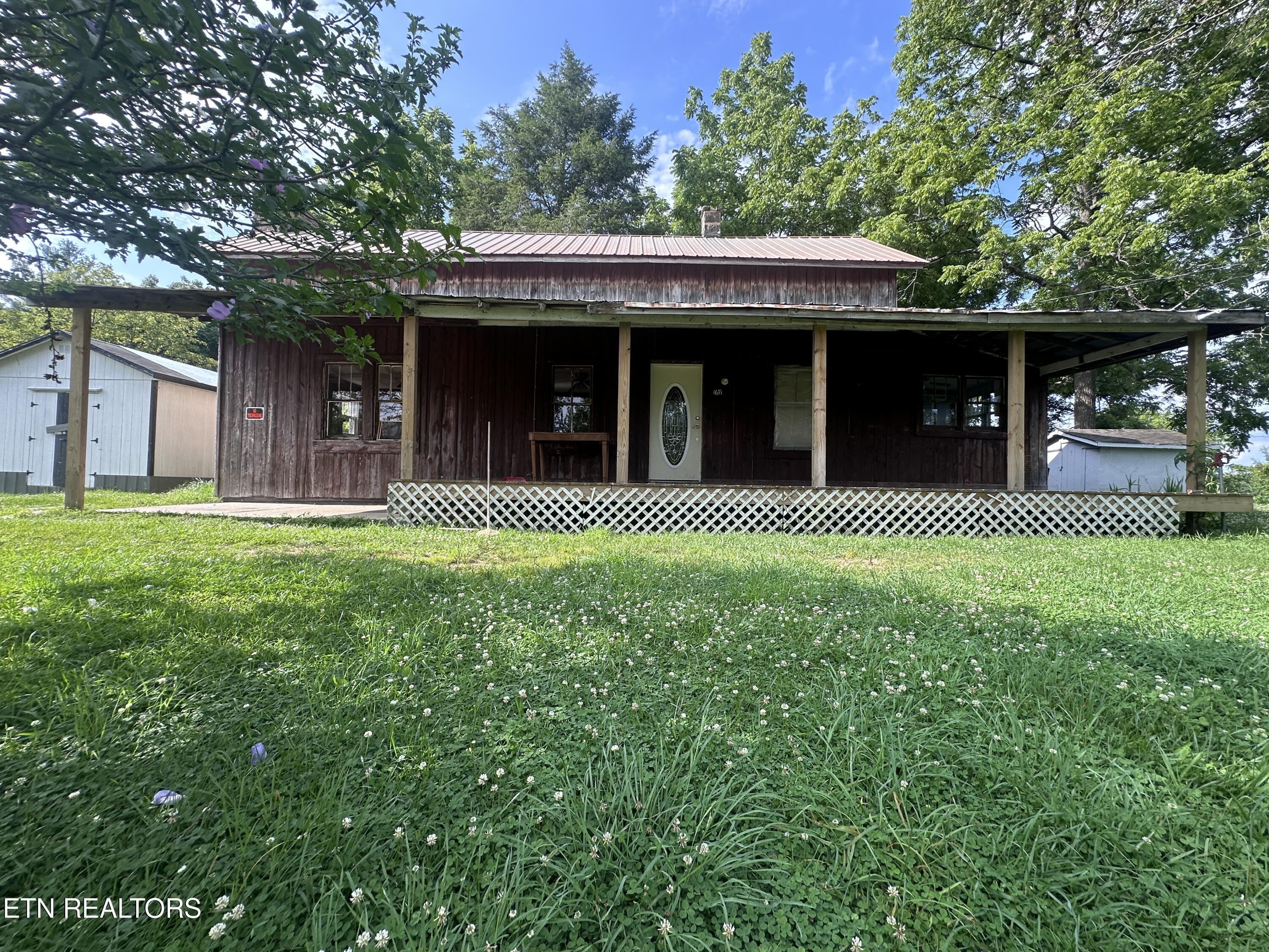 1671 Taylor Place Road Jamestown TN 38556