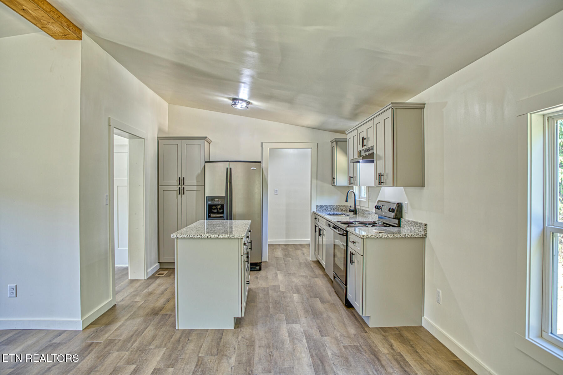 2204 Wartrace Highway Whitleyville TN 38588