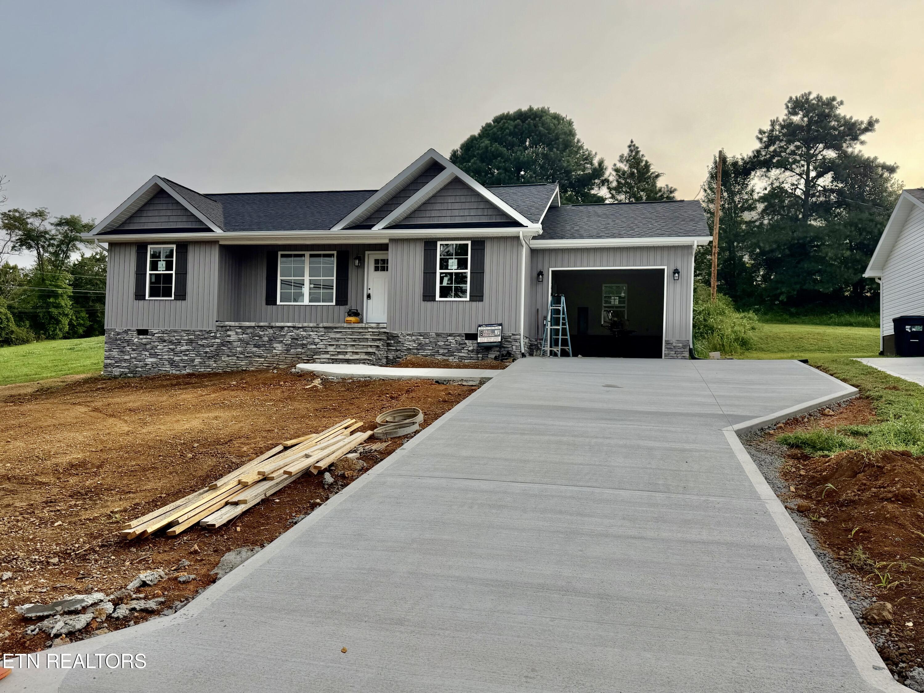 162 Dogwood Road Tazewell TN 37879