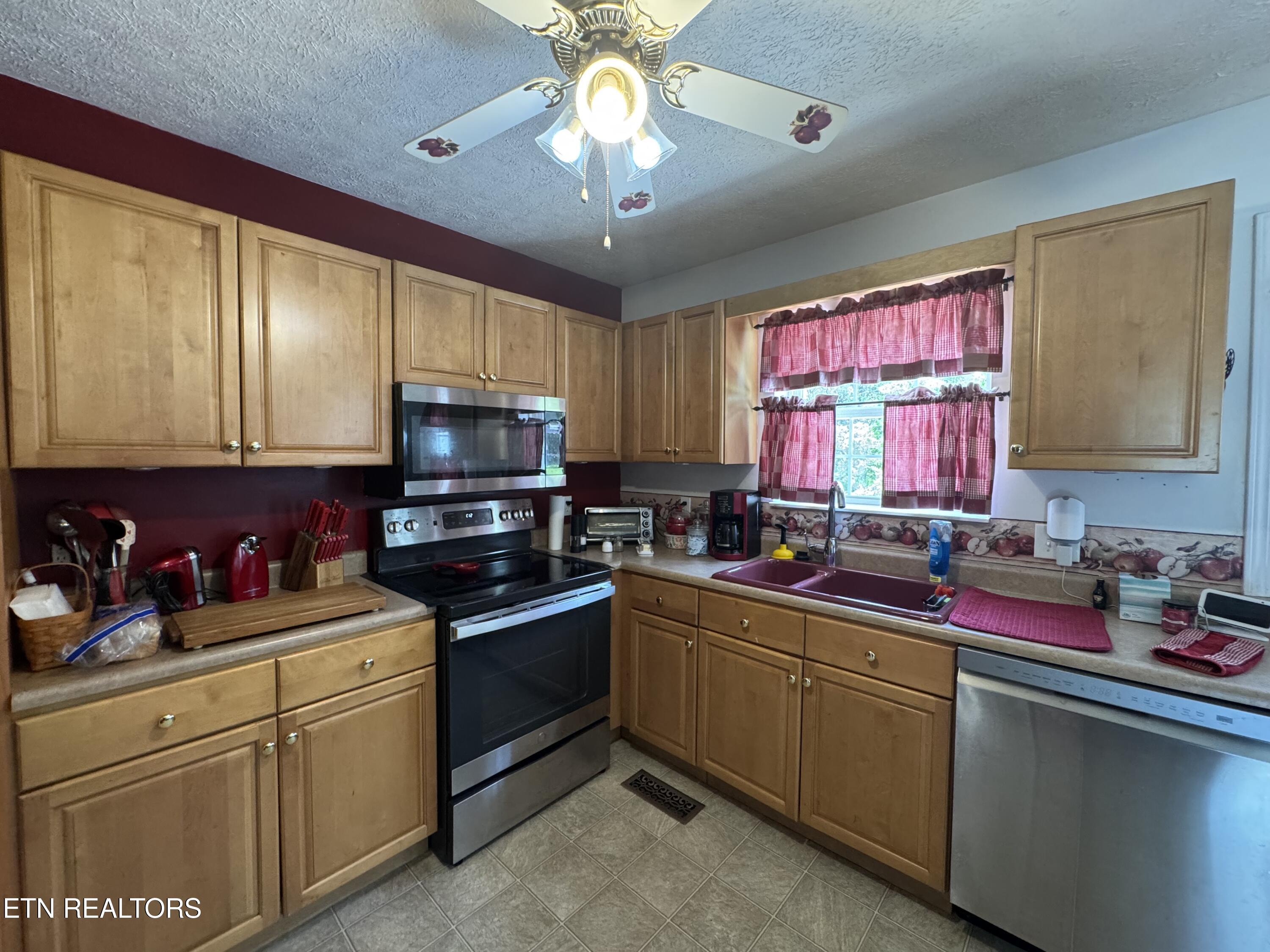 2535 Grotto Lane Sevierville TN 37876