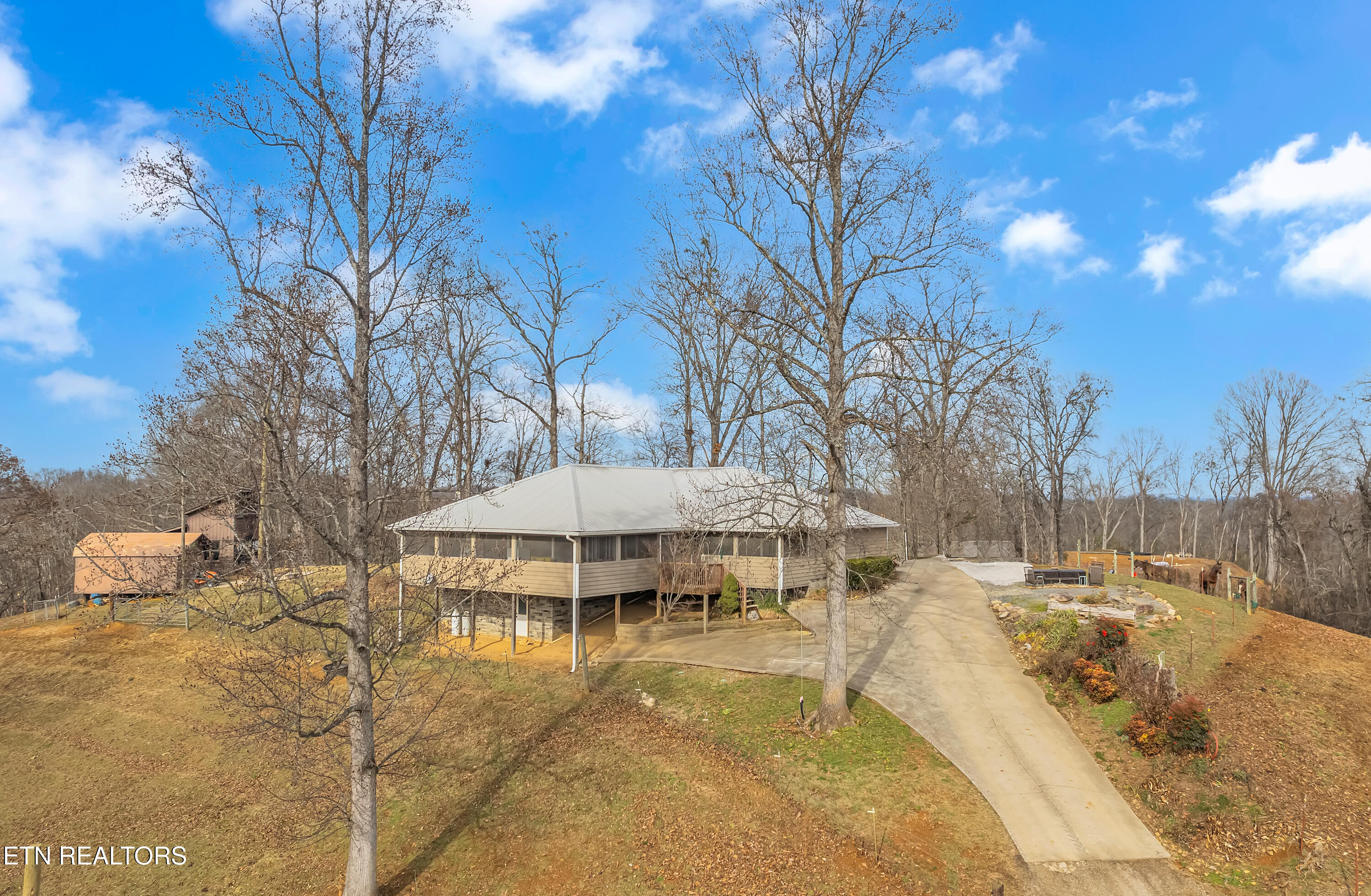 1739 Long Branch Road Seymour TN 37865