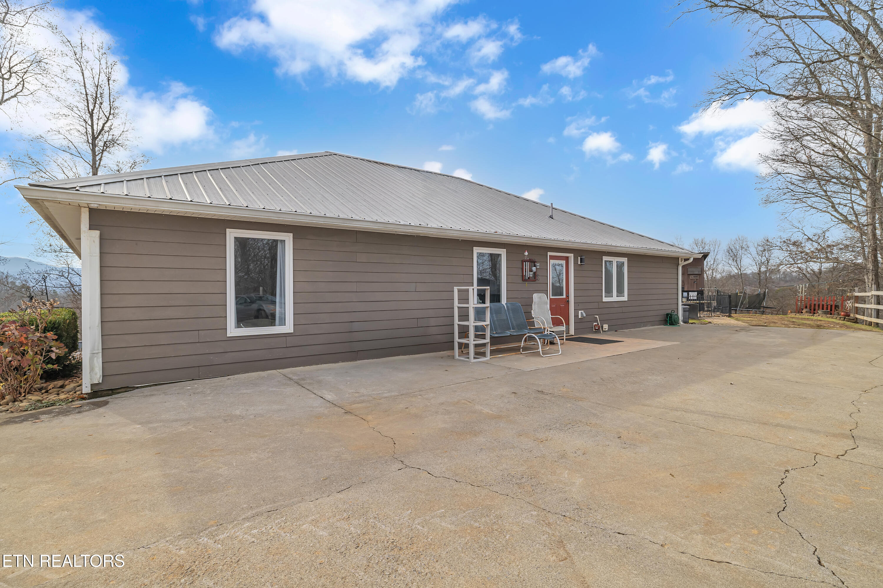 1739 Long Branch Road Seymour TN 37865