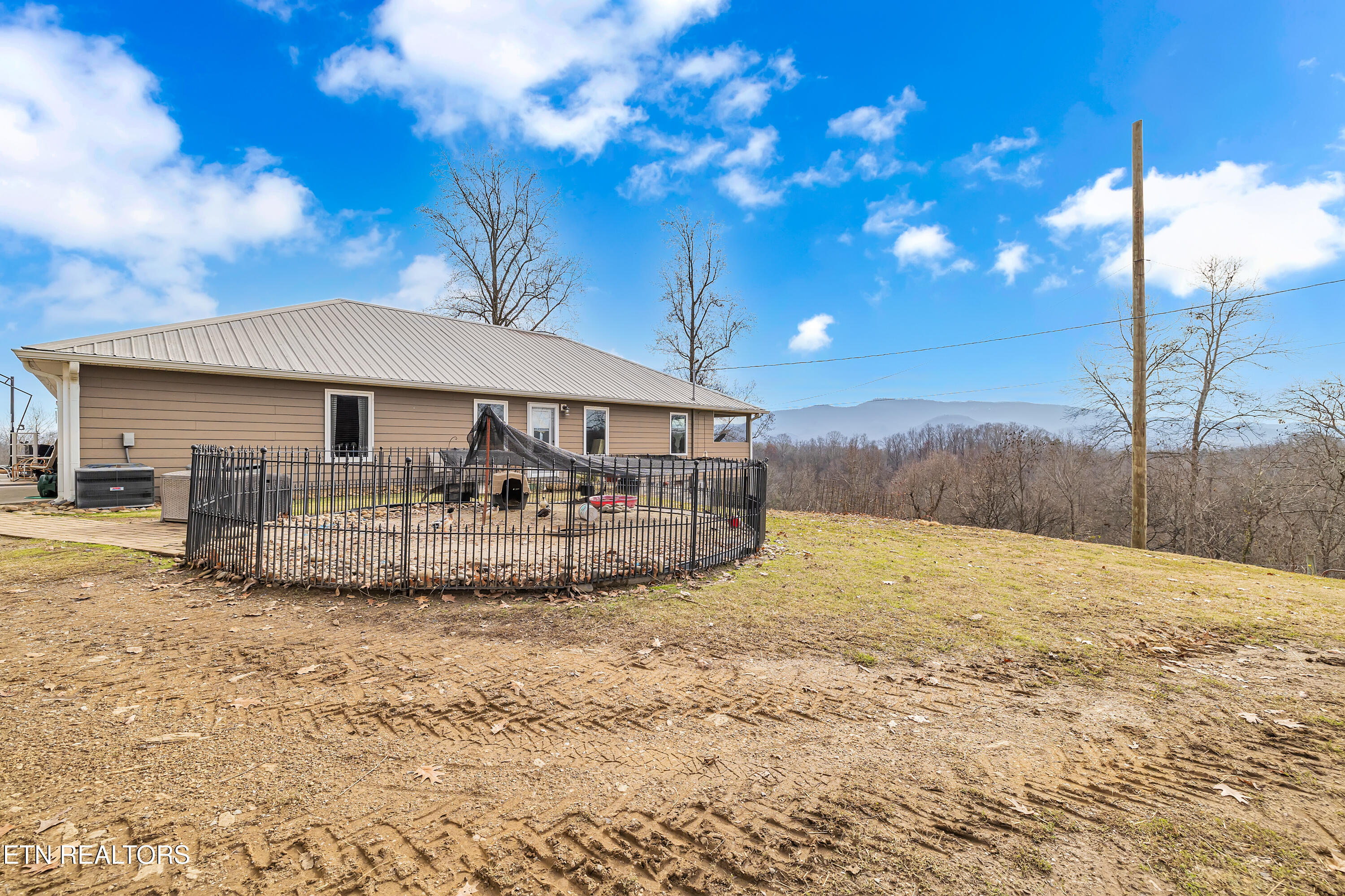 1739 Long Branch Road Seymour TN 37865