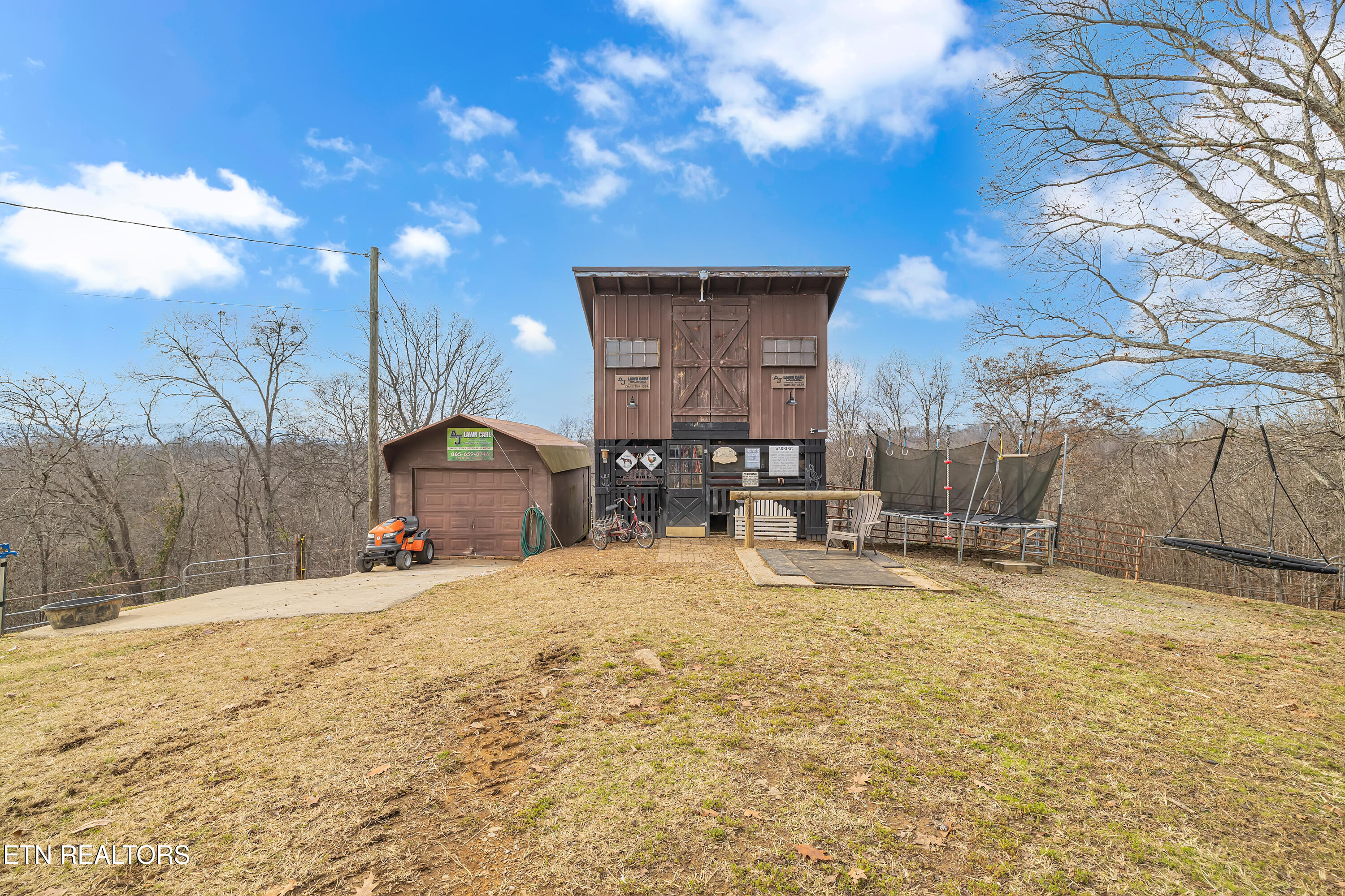 1739 Long Branch Road Seymour TN 37865