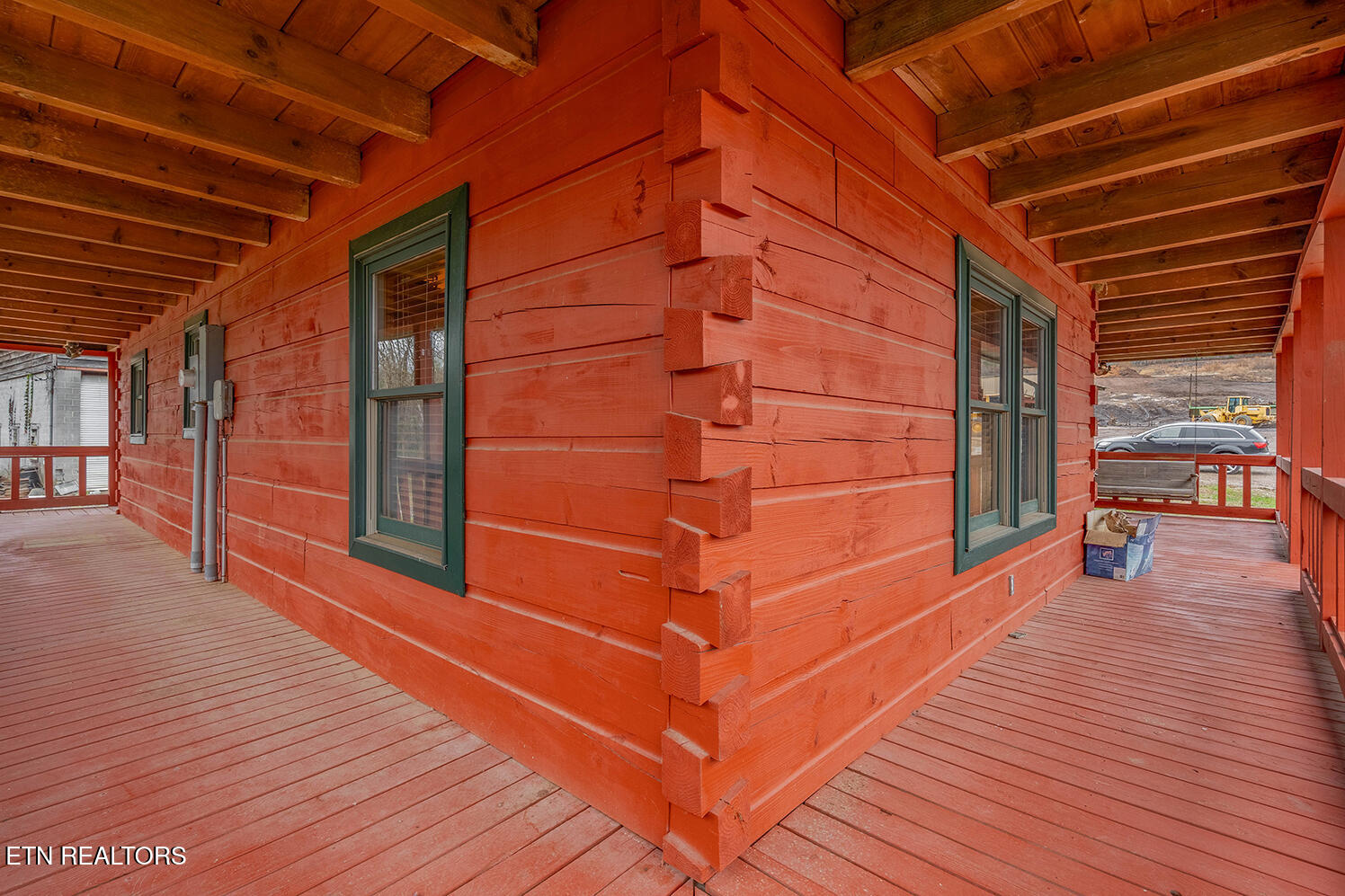 147 R & R Sawmill Road Harriman TN 37748