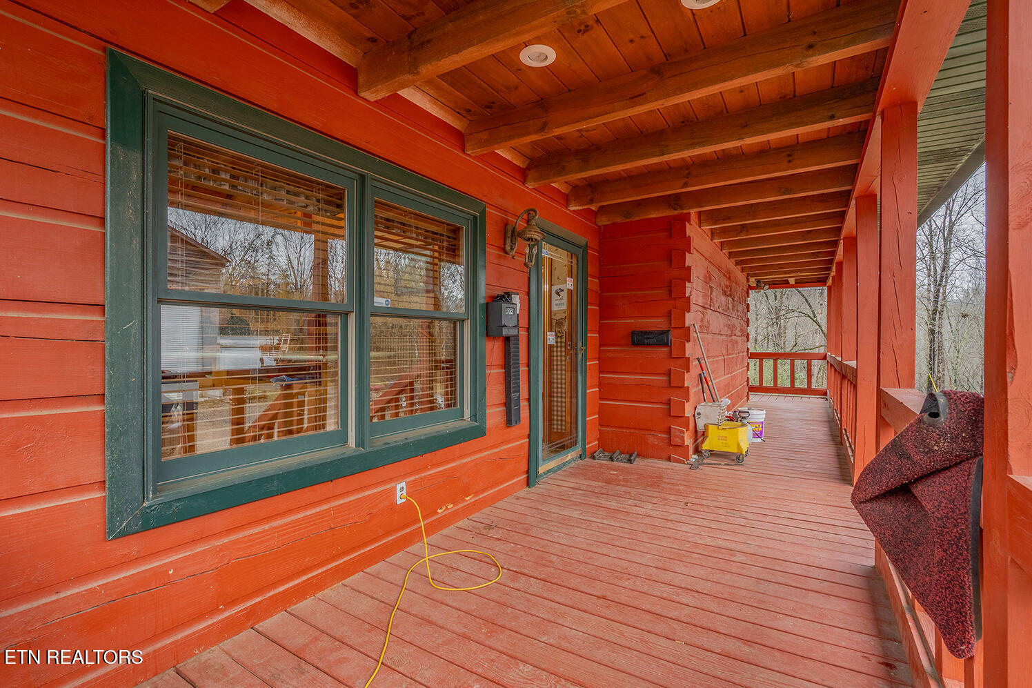 147 R & R Sawmill Road Harriman TN 37748