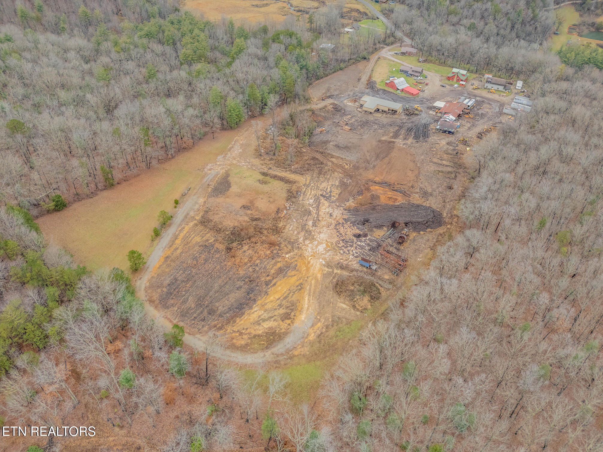 147 R & R Sawmill Road Harriman TN 37748