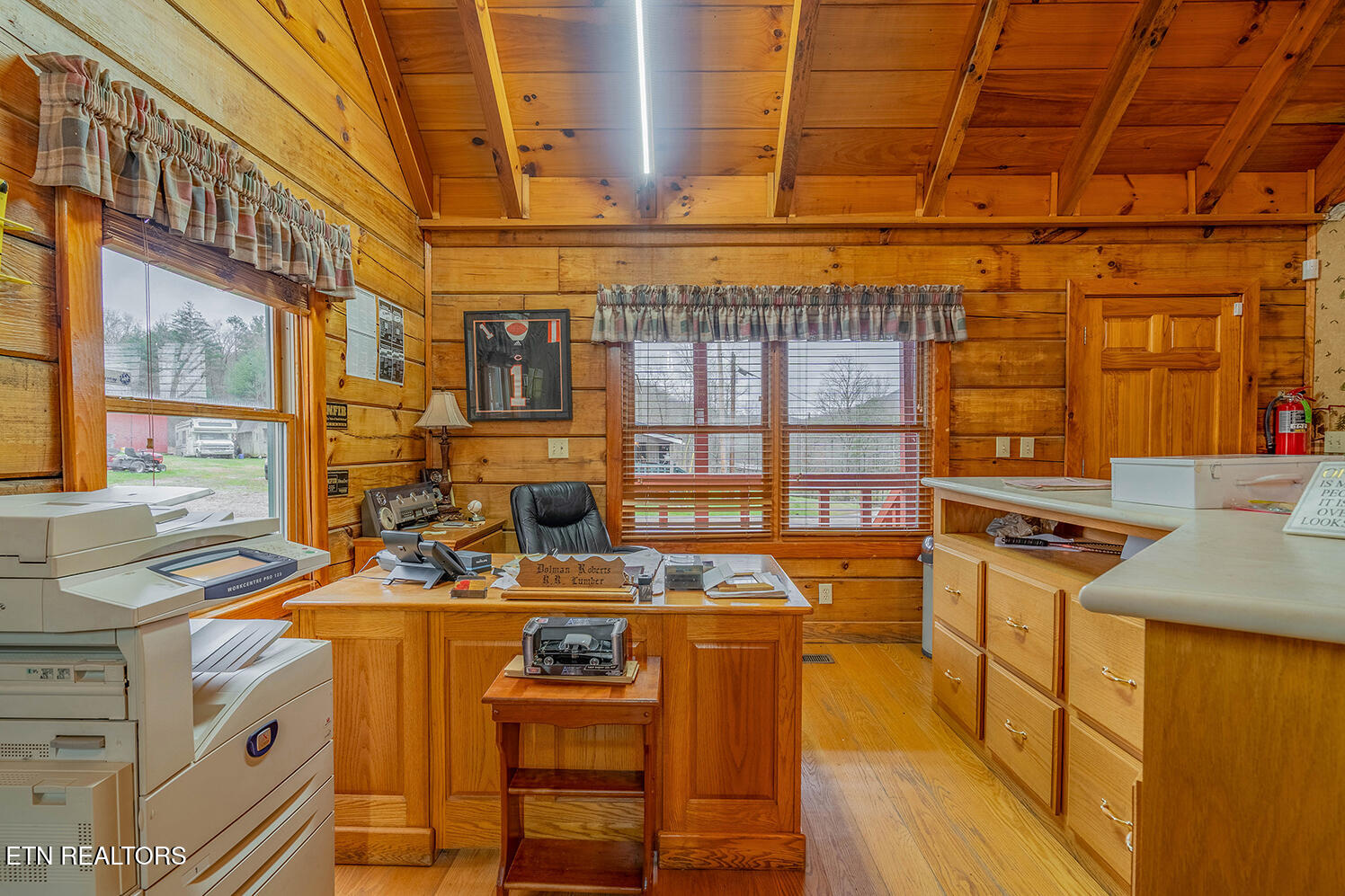 147 R & R Sawmill Road Harriman TN 37748