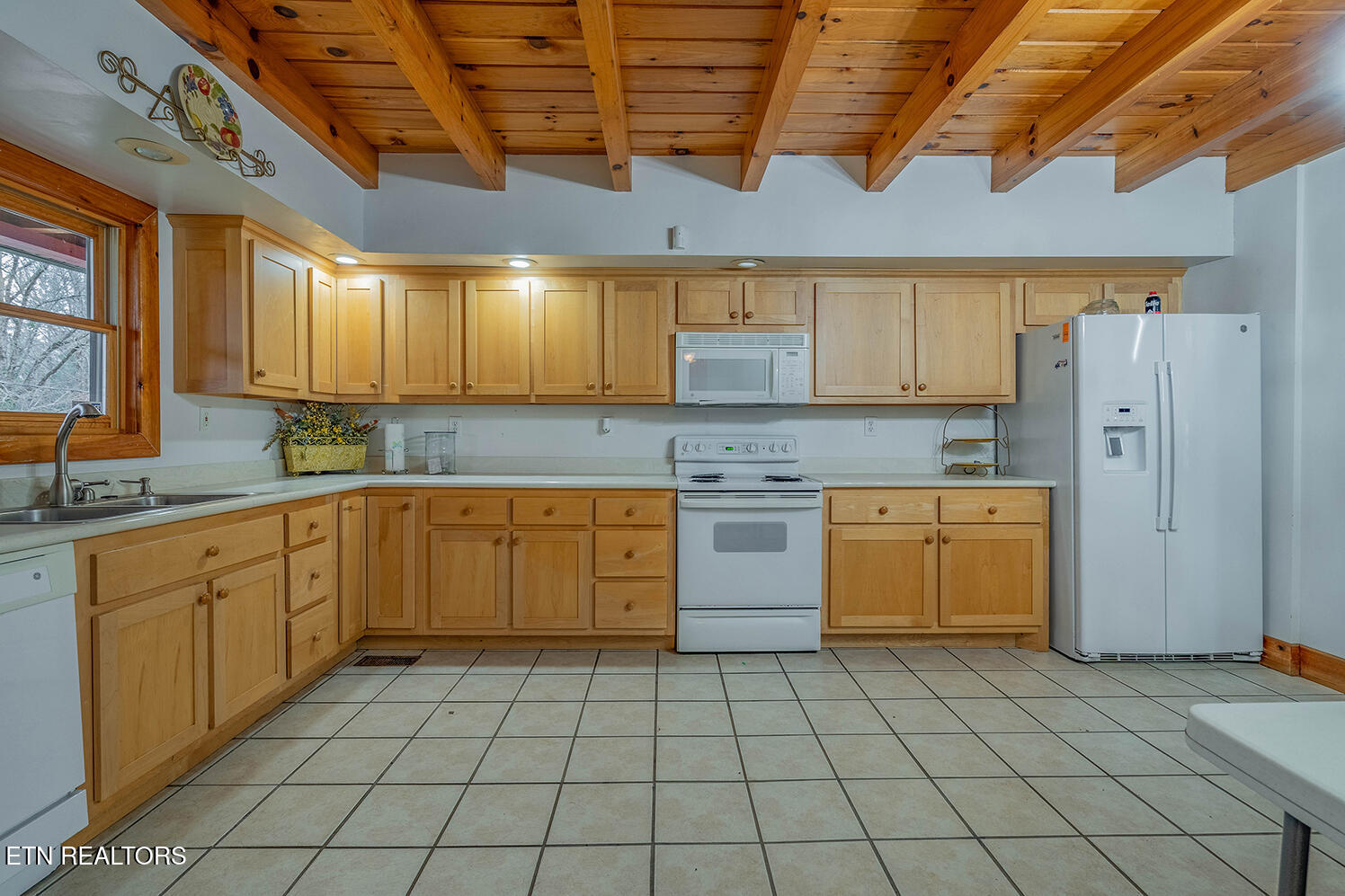 147 R & R Sawmill Road Harriman TN 37748