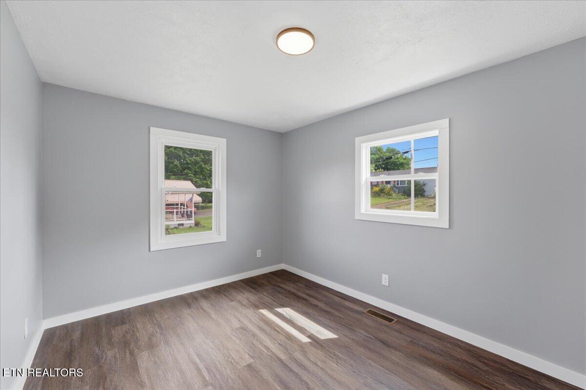 7920 Powell Heights Road Powell TN 37849