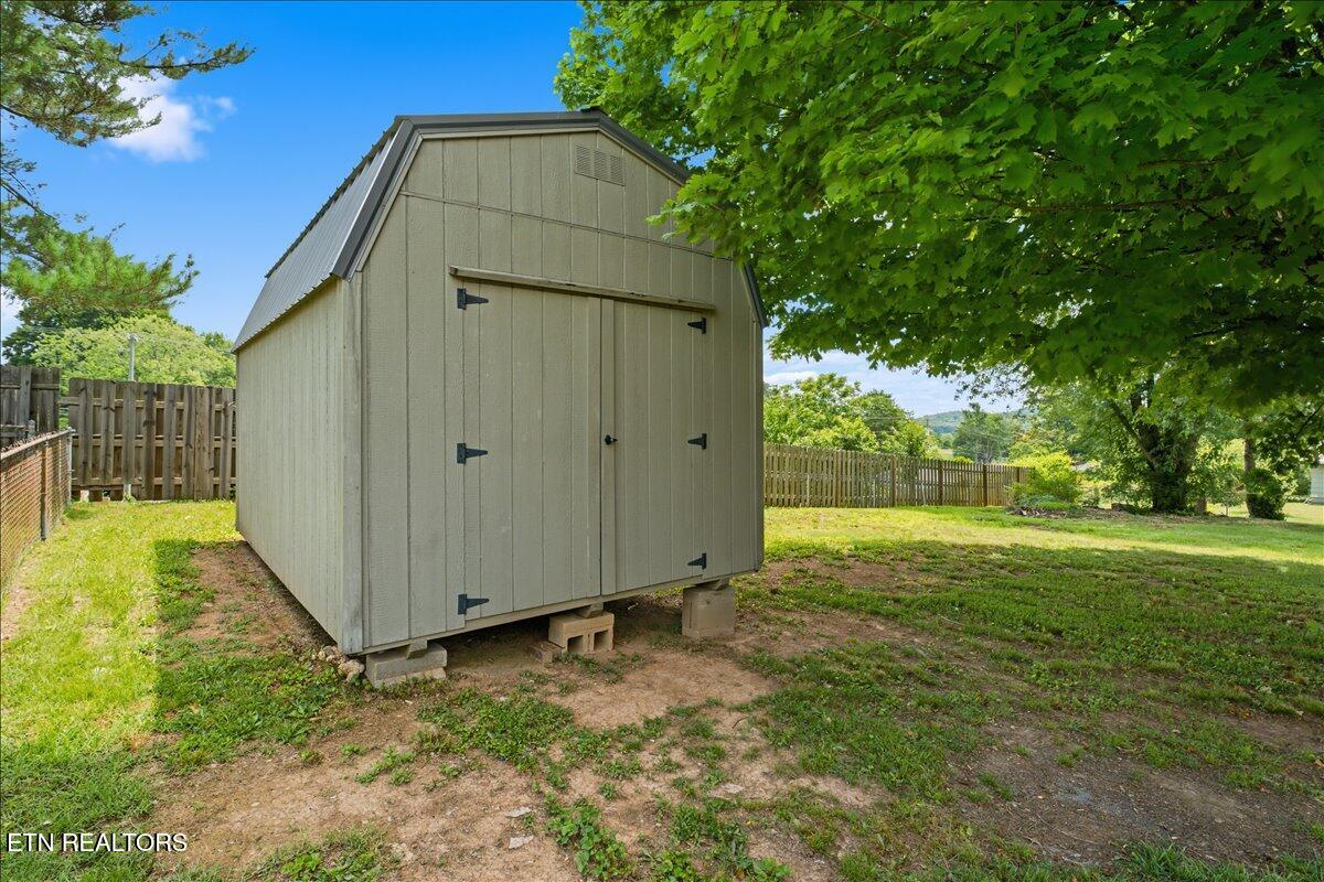 7920 Powell Heights Road Powell TN 37849
