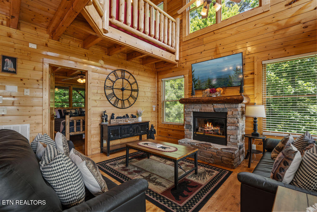 1435 Zachary Thomas Lane Sevierville TN 37876