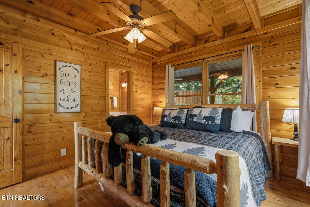 1435 Zachary Thomas Lane Sevierville TN 37876