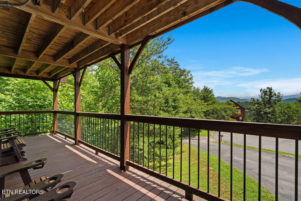 1435 Zachary Thomas Lane Sevierville TN 37876