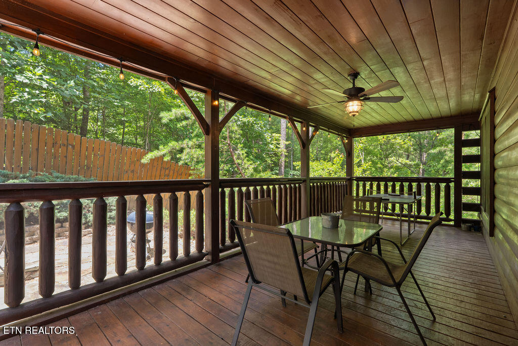 1435 Zachary Thomas Lane Sevierville TN 37876