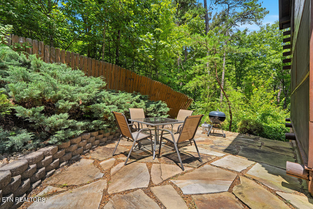 1435 Zachary Thomas Lane Sevierville TN 37876