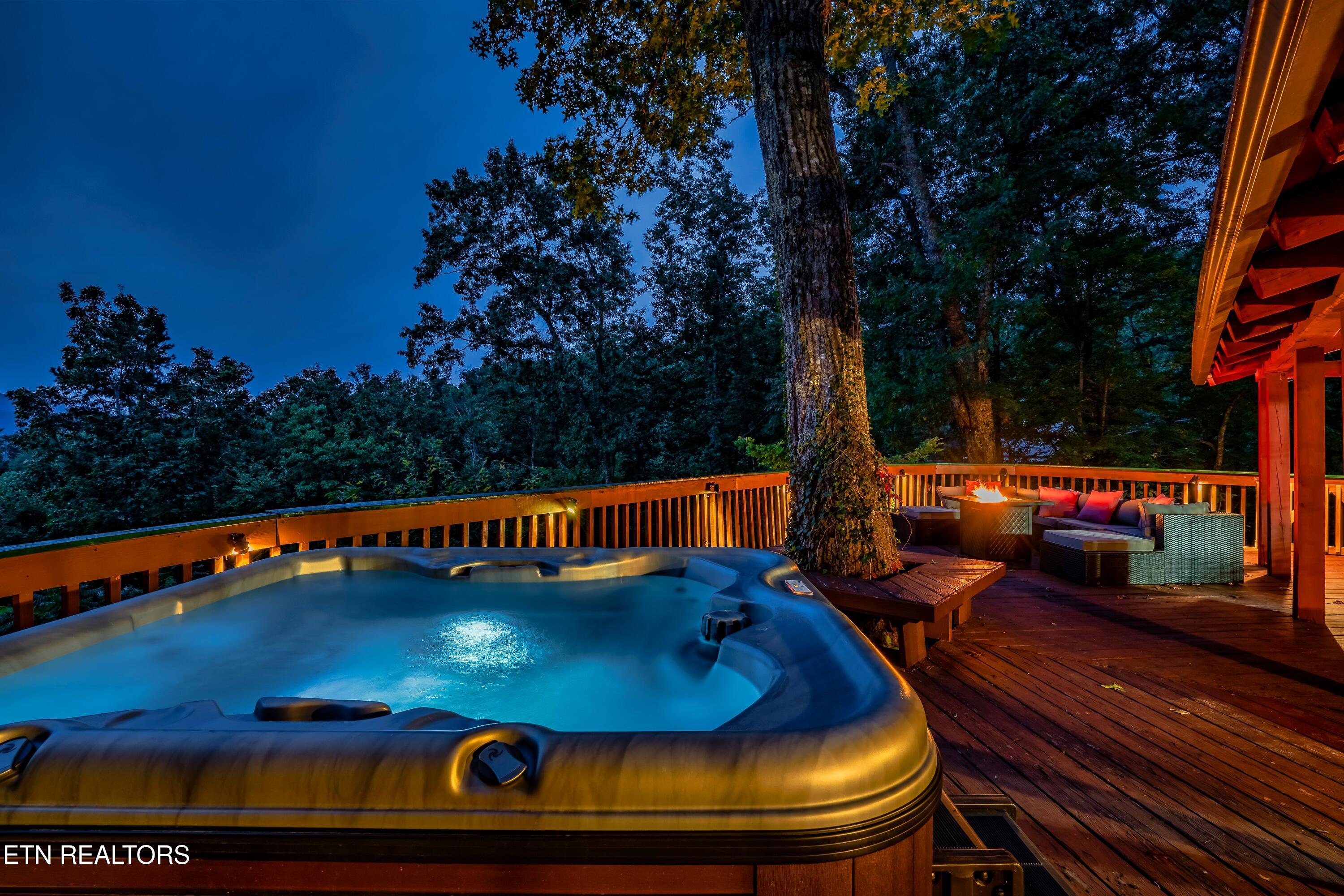 1008 E Foothills Drive Gatlinburg TN 37738