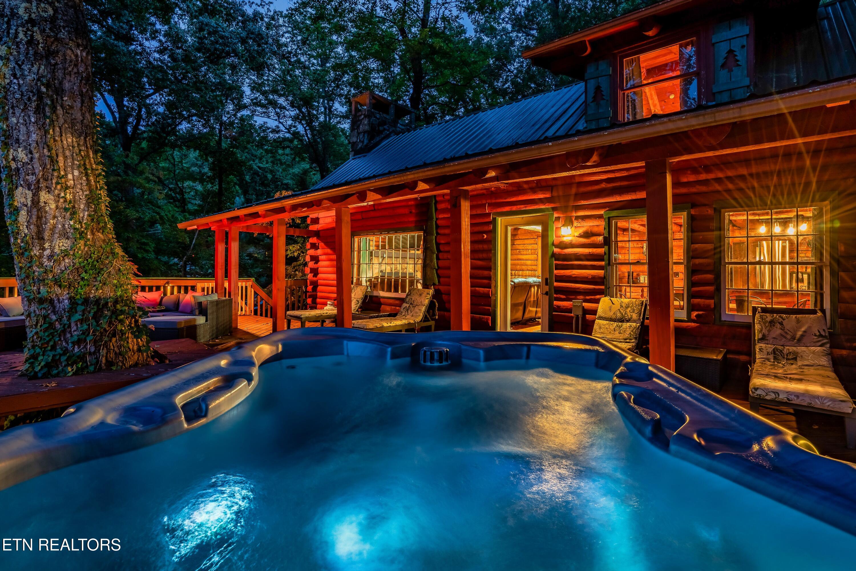 1008 E Foothills Drive Gatlinburg TN 37738