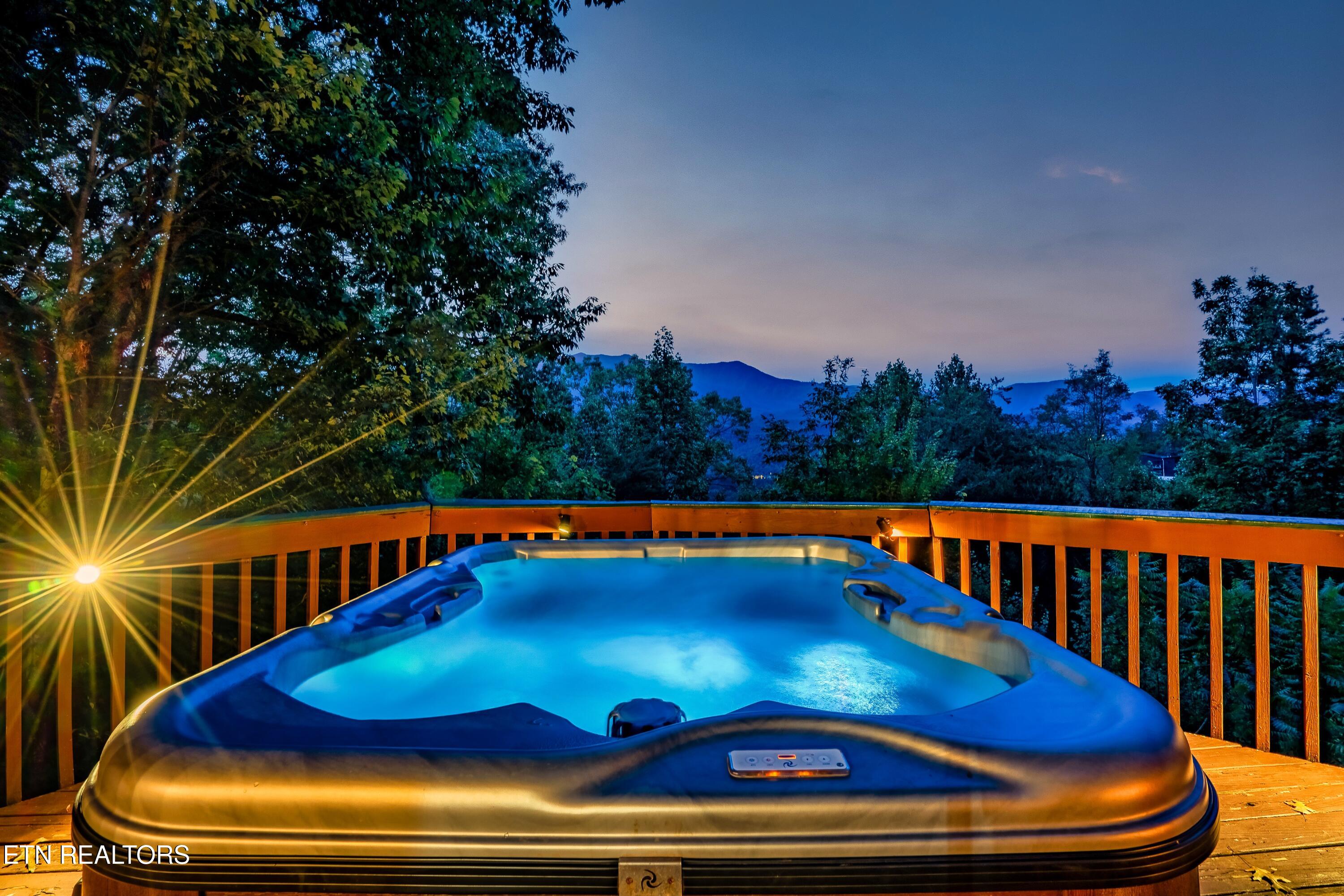 1008 E Foothills Drive Gatlinburg TN 37738