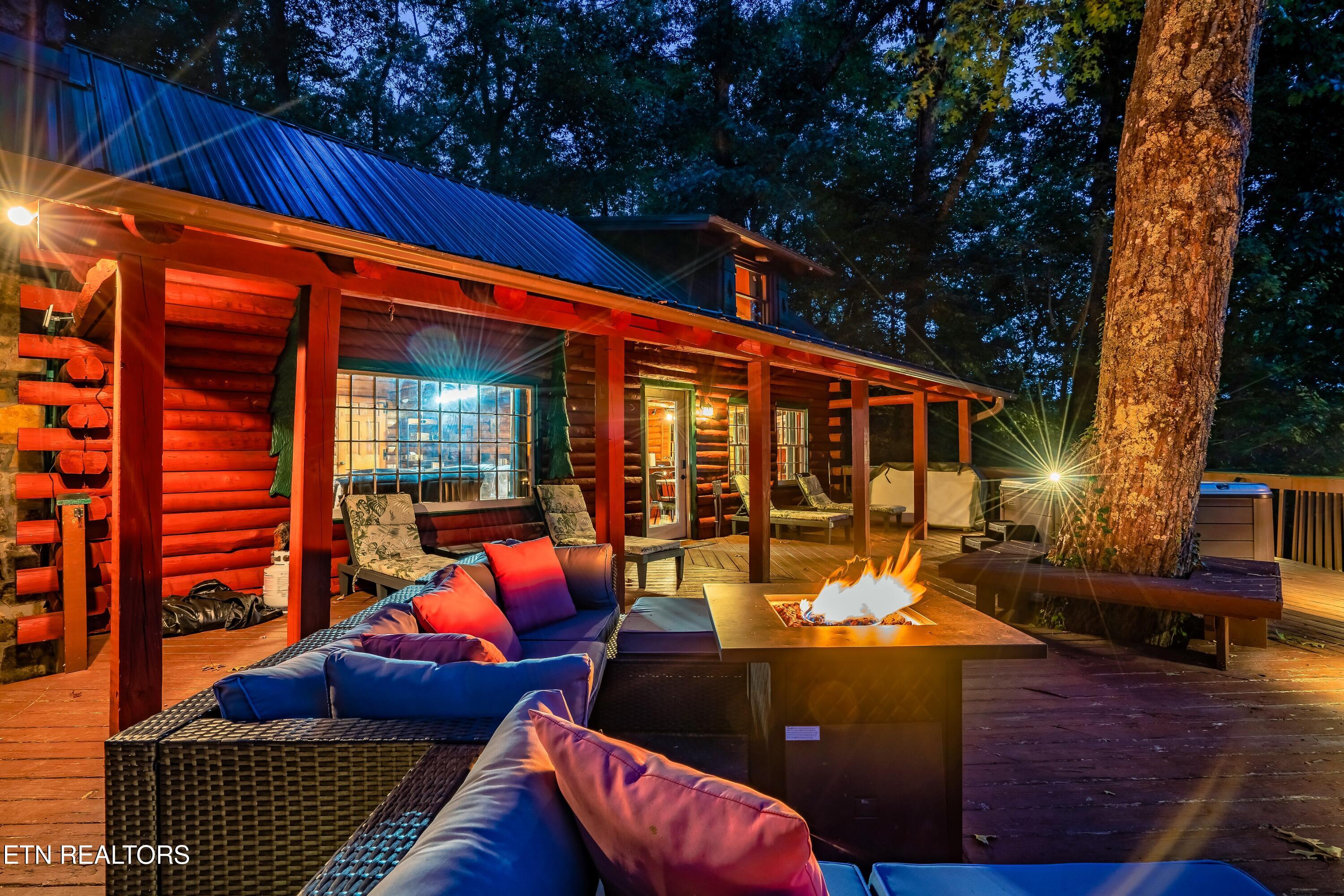 1008 E Foothills Drive Gatlinburg TN 37738