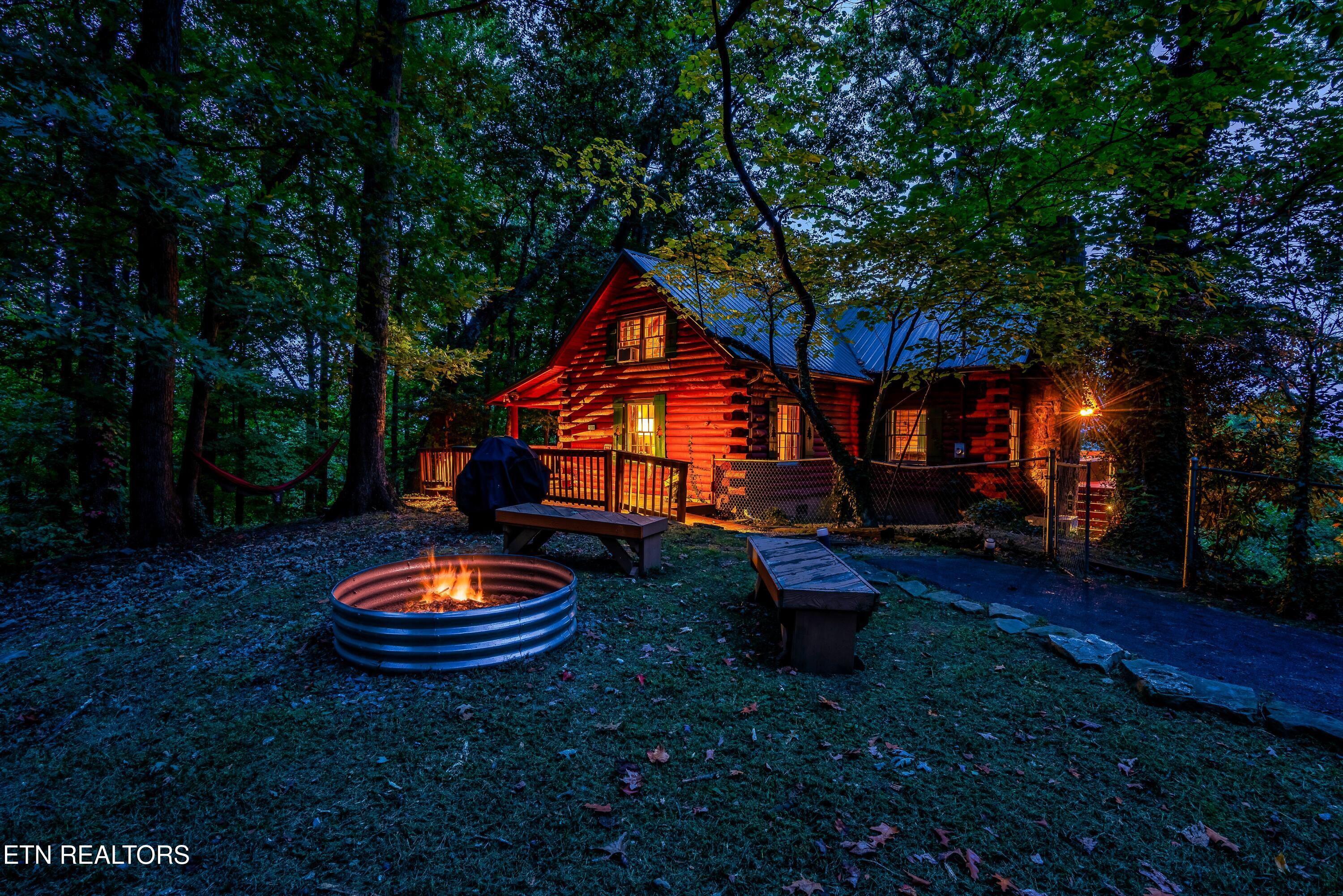 1008 E Foothills Drive Gatlinburg TN 37738