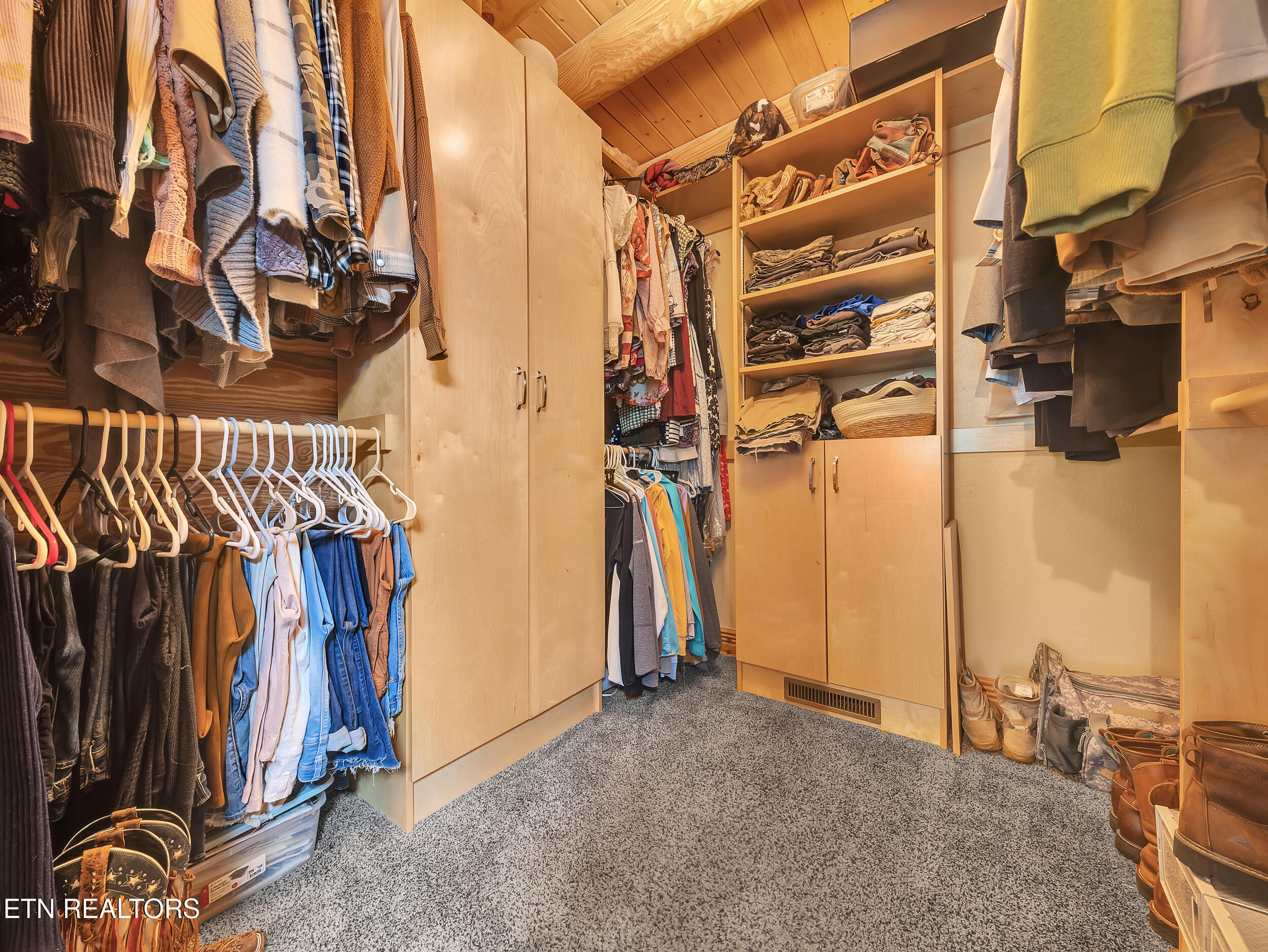 838 Pinnacle Drive Dandridge TN 37725