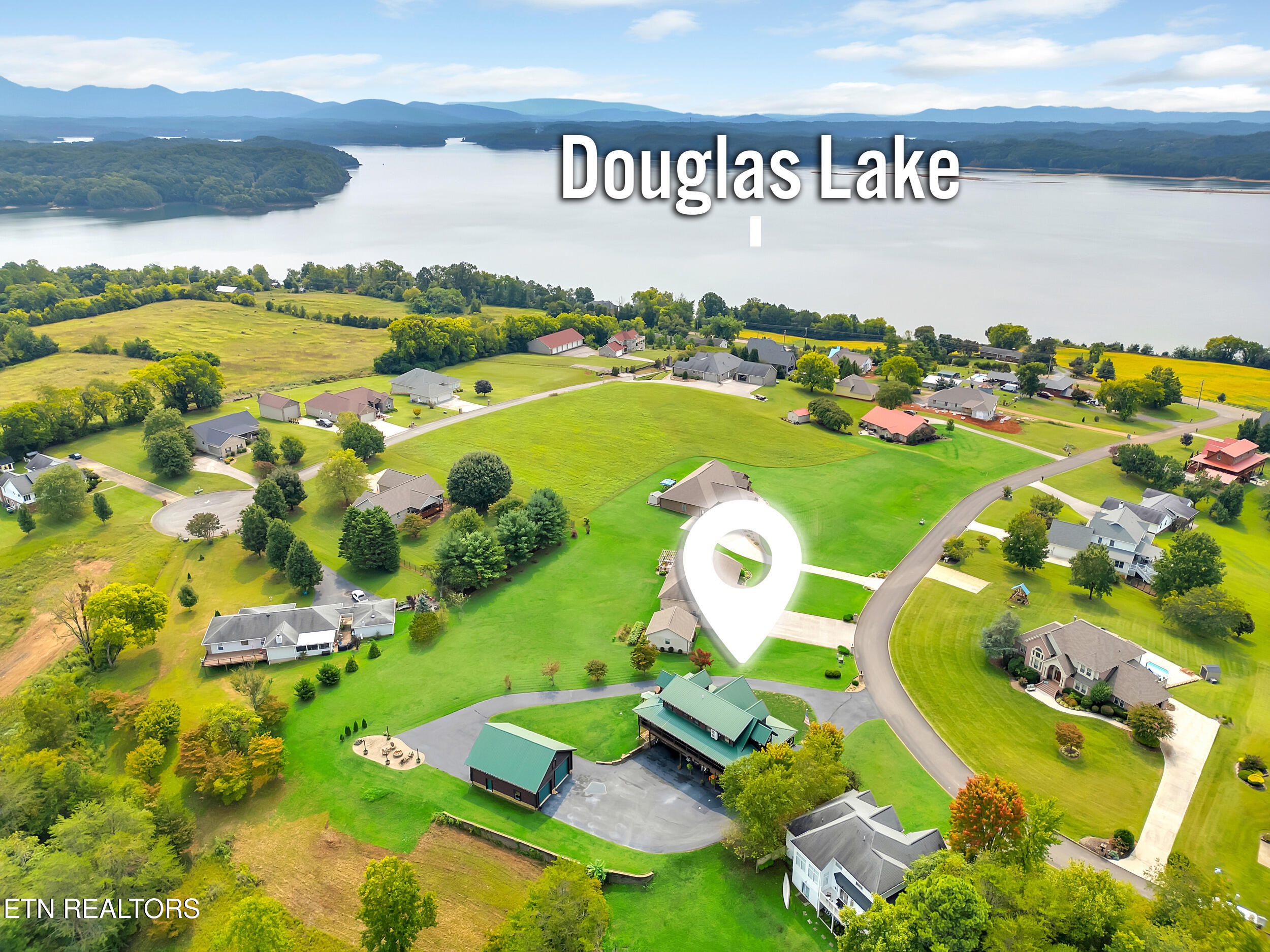 838 Pinnacle Drive Dandridge TN 37725