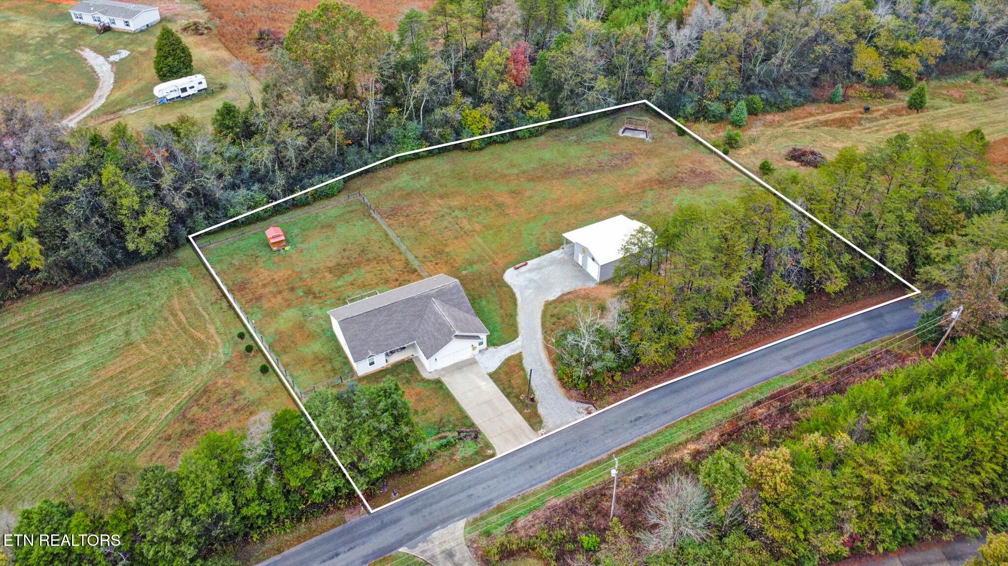 1095 Fugate Road Evensville TN 37332