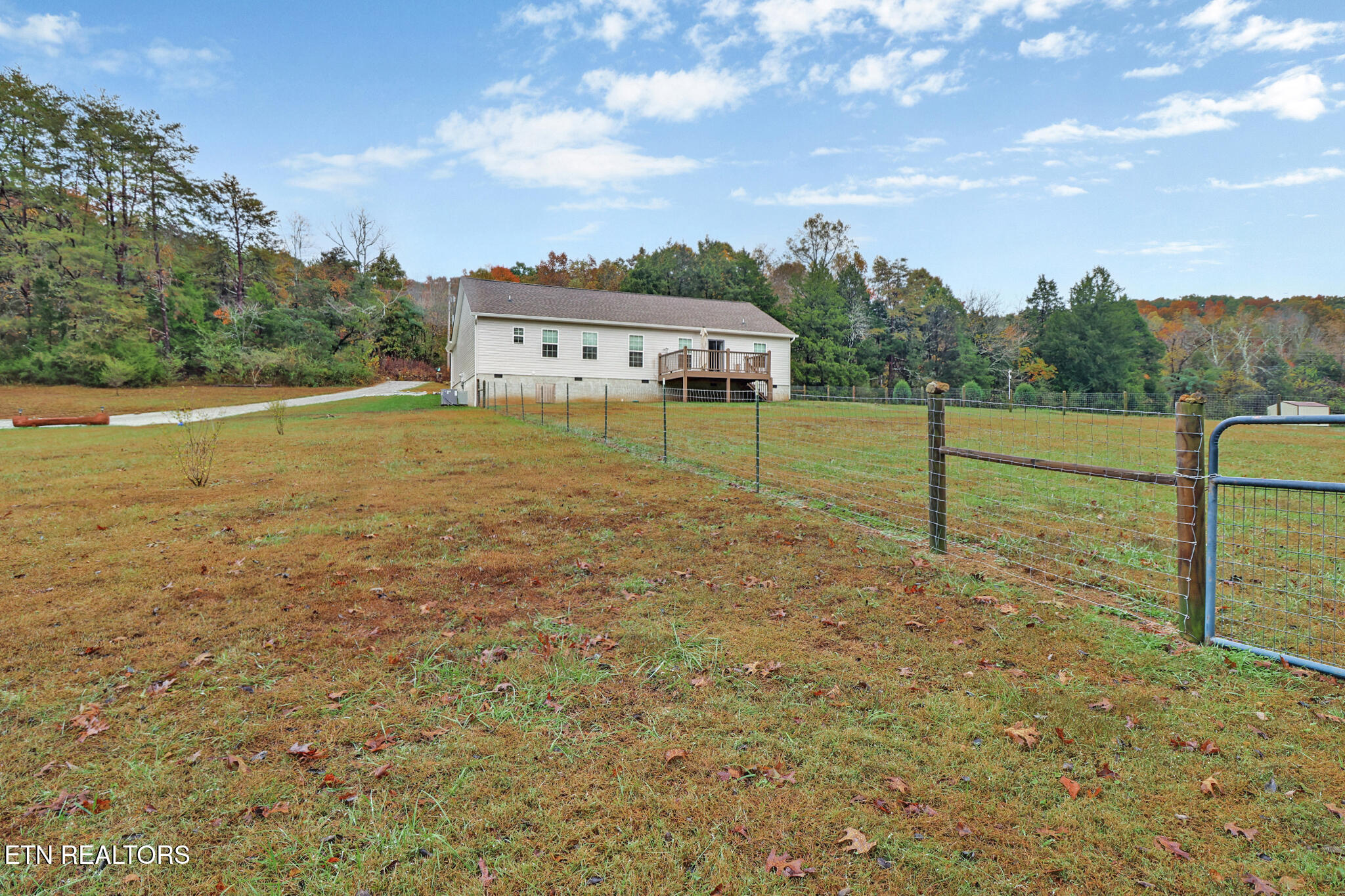 1095 Fugate Road Evensville TN 37332