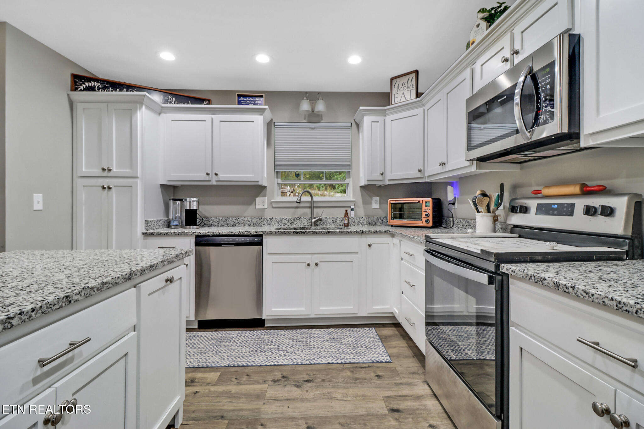 1095 Fugate Road Evensville TN 37332