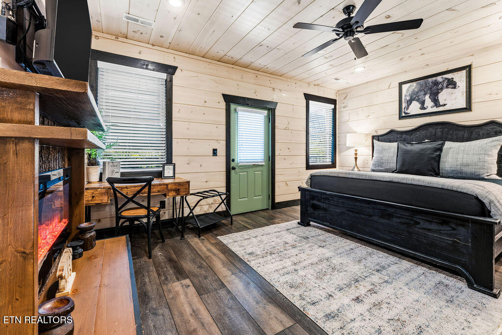 3033 Ridge Top Resort Way Pigeon Forge TN 37863