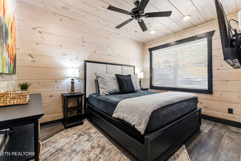3033 Ridge Top Resort Way Pigeon Forge TN 37863