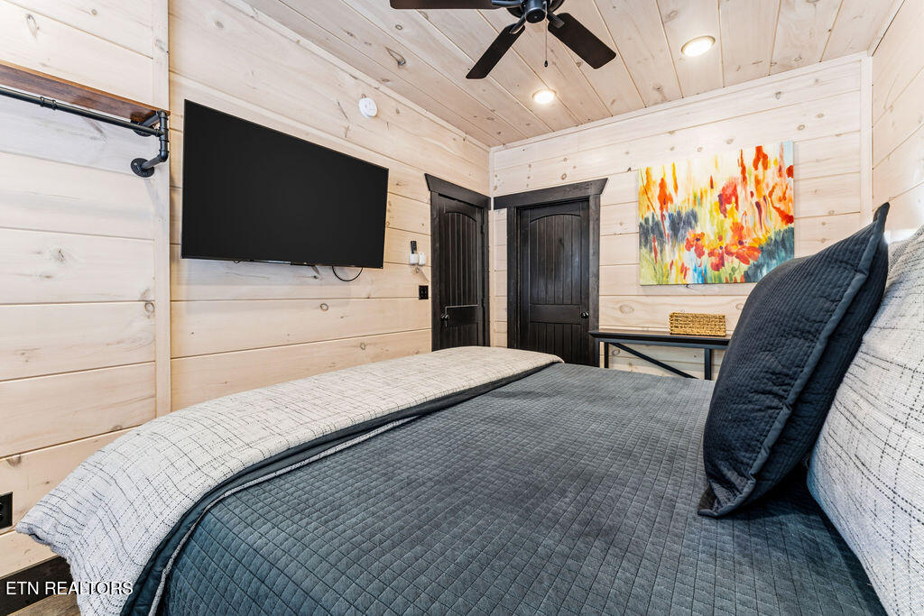 3033 Ridge Top Resort Way Pigeon Forge TN 37863
