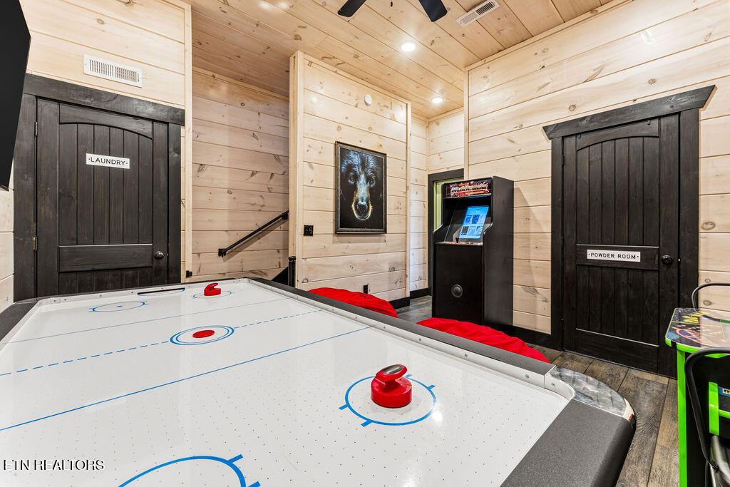 3033 Ridge Top Resort Way Pigeon Forge TN 37863