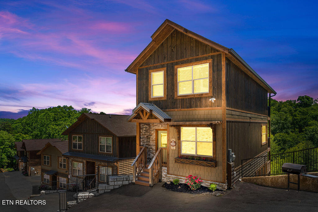 3033 Ridge Top Resort Way Pigeon Forge TN 37863